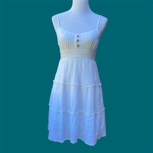 Off-white/cream spaghetti-strap Mudd sundress. M ☀️🕶